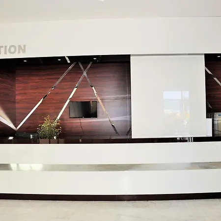 Seren Sari マルマリス